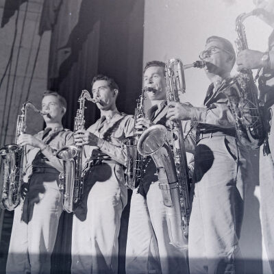 Soldiers playing the saxophone