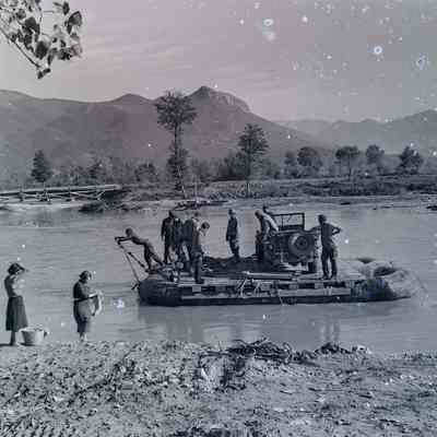 Ferry crossing at Volturno River