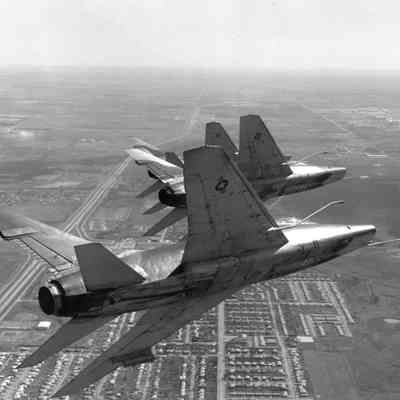 F-100s in flight