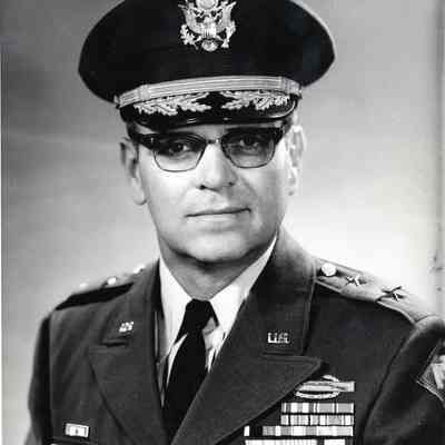 Portrait of Jasper Baker