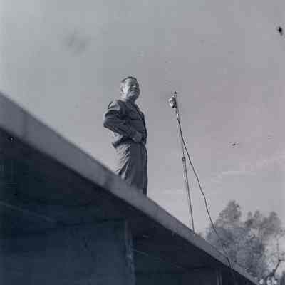 Joe E. Brown on stage
