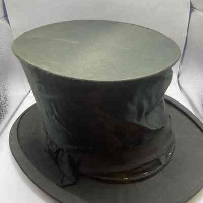 Silk top hat with soldier signatures inside