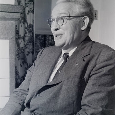 Portrait of unknown elderly man