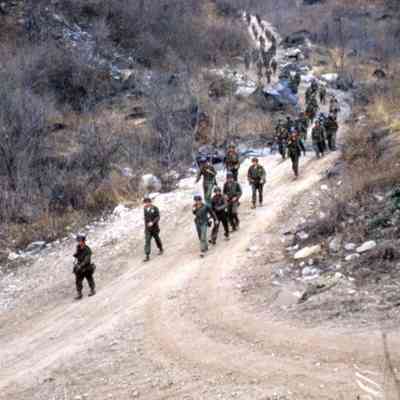 Soldiers coming off the line