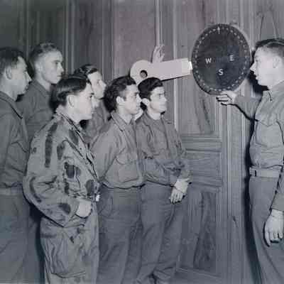 Soldiers training at scout school