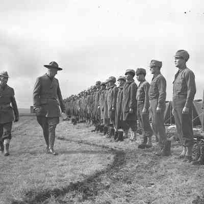 Soldiers under inspection
