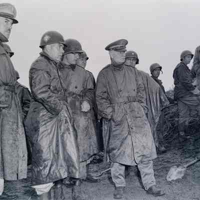 Generals Styron, Allen and Dulaney with other officers observing training