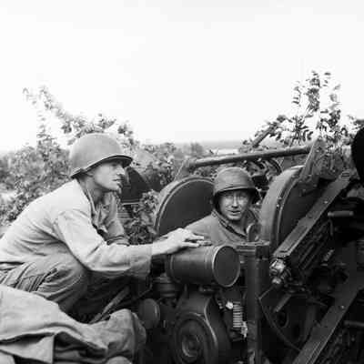 Crew with a quad-50 caliber antiaircraft gun
