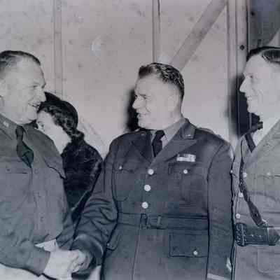 General Key shaking hands with General Gunthner
