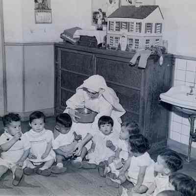 Japanese children with a Nun