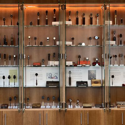 Exhibition Cabinet Display