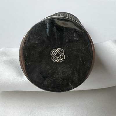 Detail of handle base