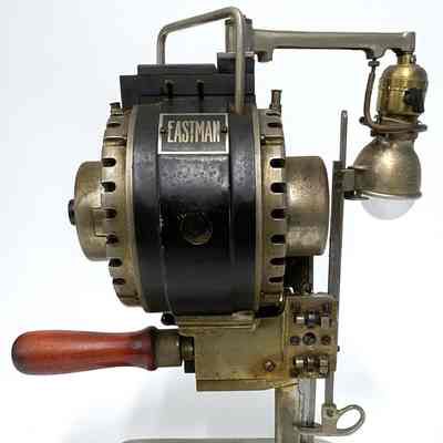 Cloth Cutting Machine
