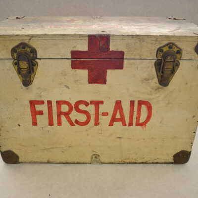 The Chinese Workers' Mutual Aid Association medical box