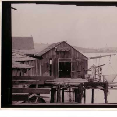 Hunter's Point Shrimp Village (Harbor View)