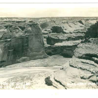 Postcard, Chinle, Canyon de Chelly, Chin Lee. Ariz.