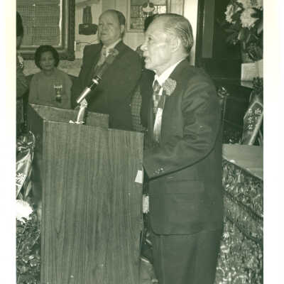 Photograph, Speaker