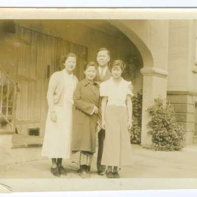 Photograph, 4 Women