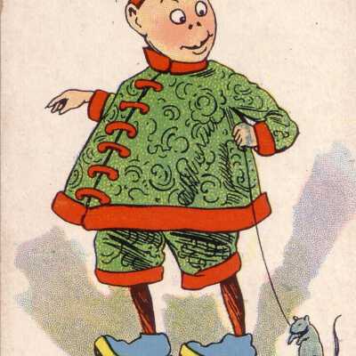 An elf-like man wearing traditional Chinese Clothing