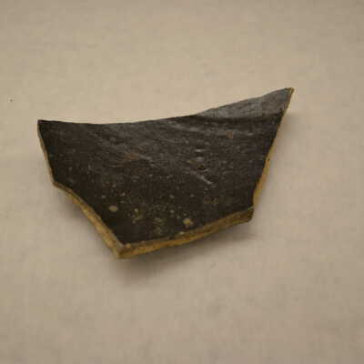 Porcelain fragments