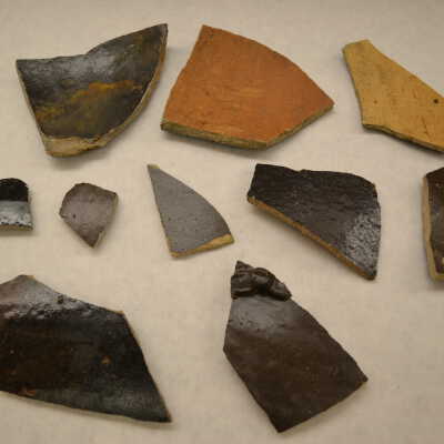 Porcelain fragments