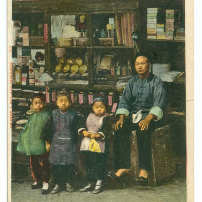 Postcard, San Francisco, Chinatown, Chin Kee and family, Chinese Street Merchant, Dupont and Washington Ste. Chinatown, San Francisco
