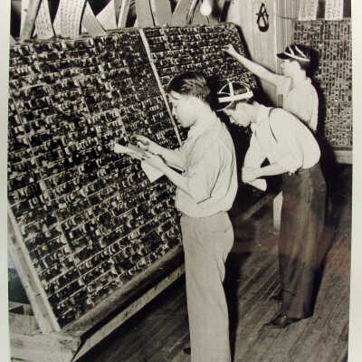 Photograph, Chinatown, typesetters, SF
