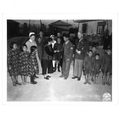 Group Photo of Kunming Orphanage (Smaller Group)