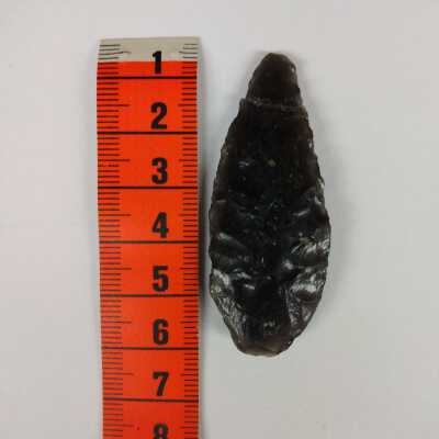Obsidian projectile point