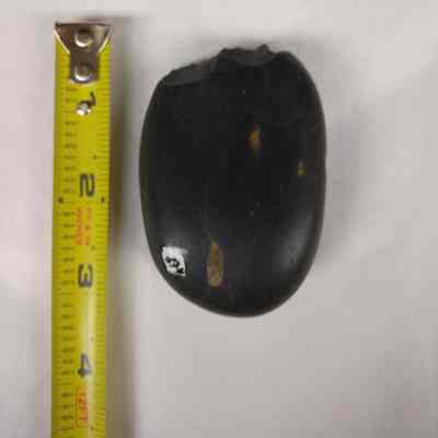 Flaked pebble