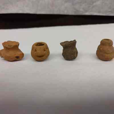 4 miniature Ollas