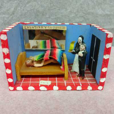 Miniature "Erendira y su Abuela"