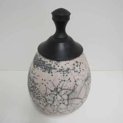 Pot with lid