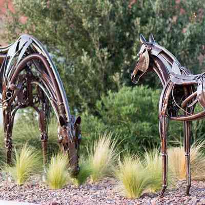 3 Steel Horses
