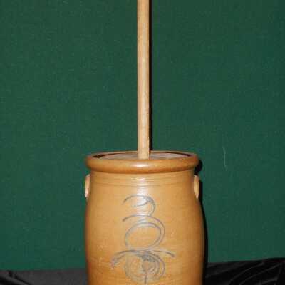 Butter churn