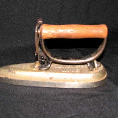 Sensible No. 5 SAD iron