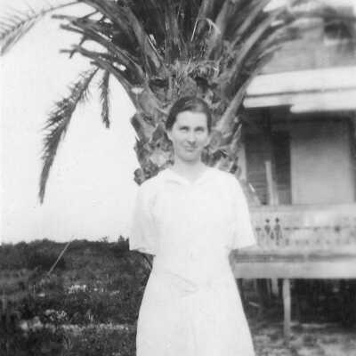 Myrtle Albury Posing