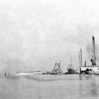 Dredge Oyama near Pigeon Key