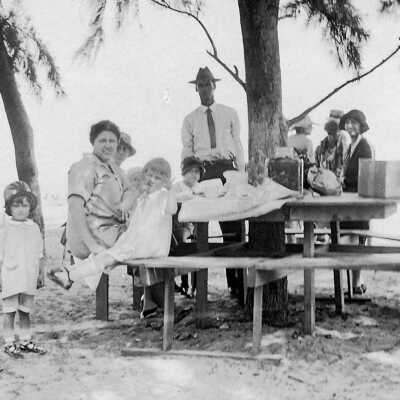 Albury Family on Picnic at Miami Beach