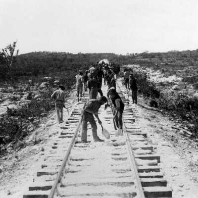 FEC Laying Track