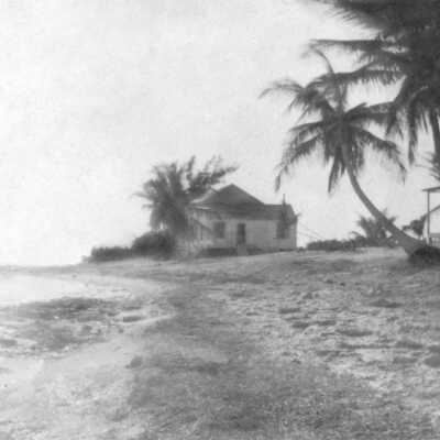 Bonnie Cottage on the Beach