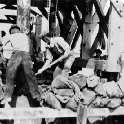 FEC Working on the Railroad