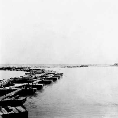 The Oyama's Pontoon Pipeline