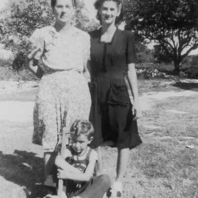 Myrtle Albury, May Rose Albury, and one of the Matlocks