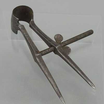Caliper, Outside