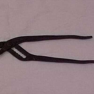 Pliers