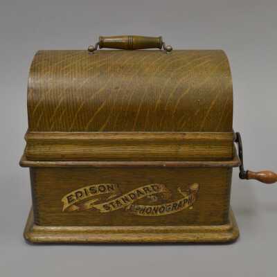 Phonograph