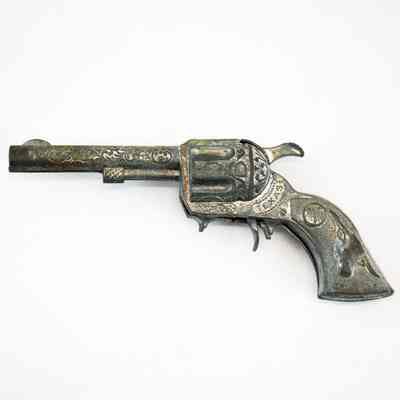 Pistol
