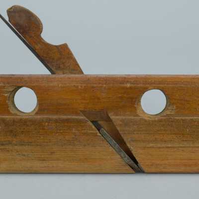 Plane, Molding