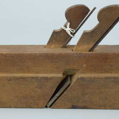 Plane, Molding